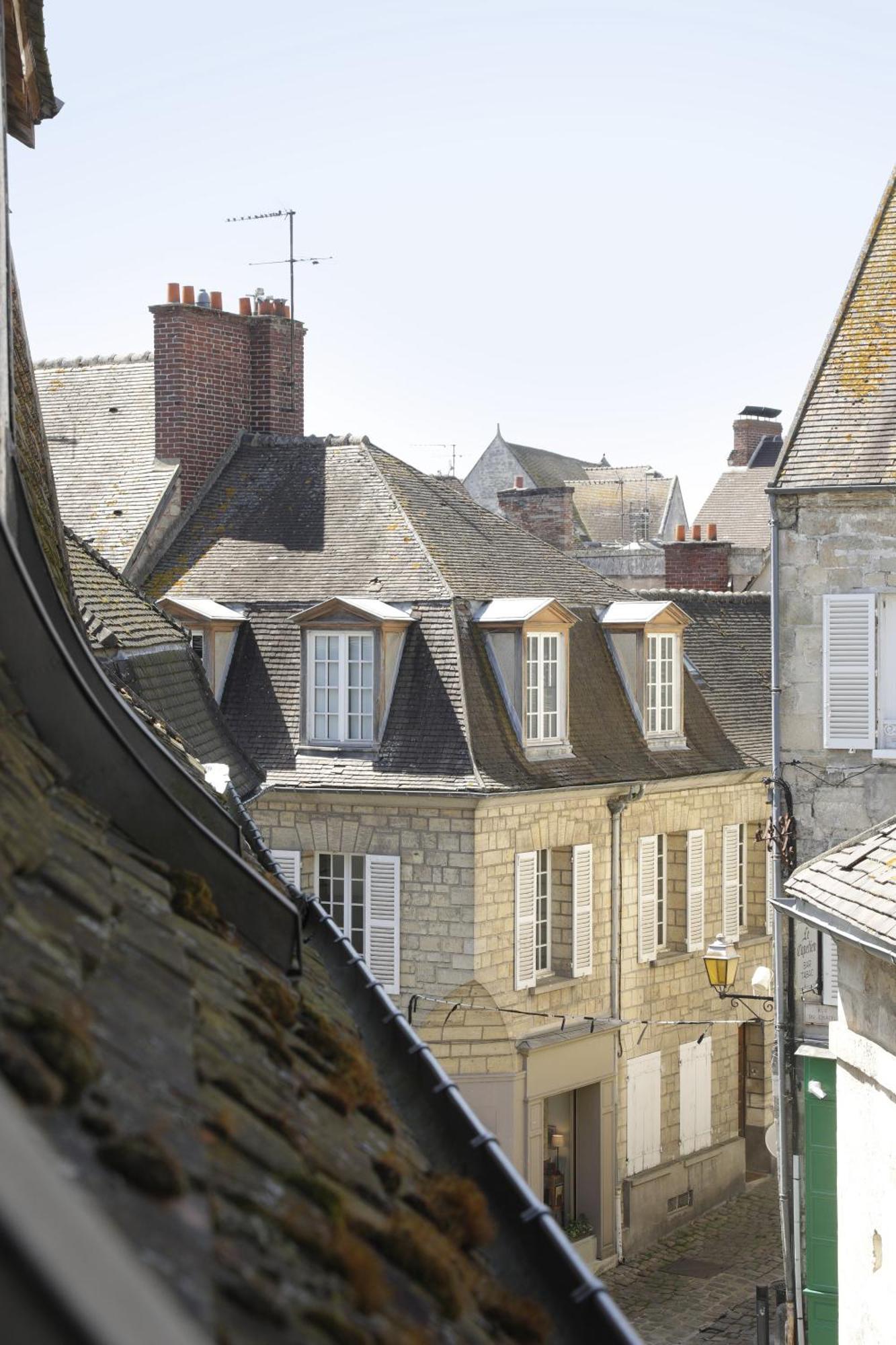 Appartements 4 Vents By La Boite En Plus Санлис Экстерьер фото