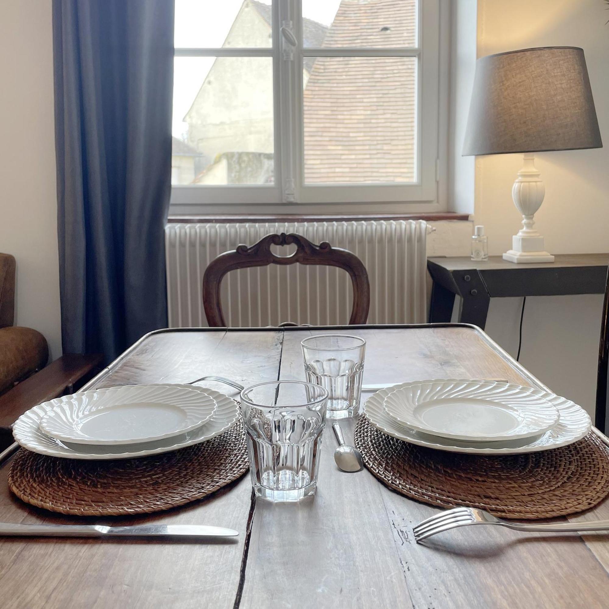 Appartements 4 Vents By La Boite En Plus Санлис Экстерьер фото